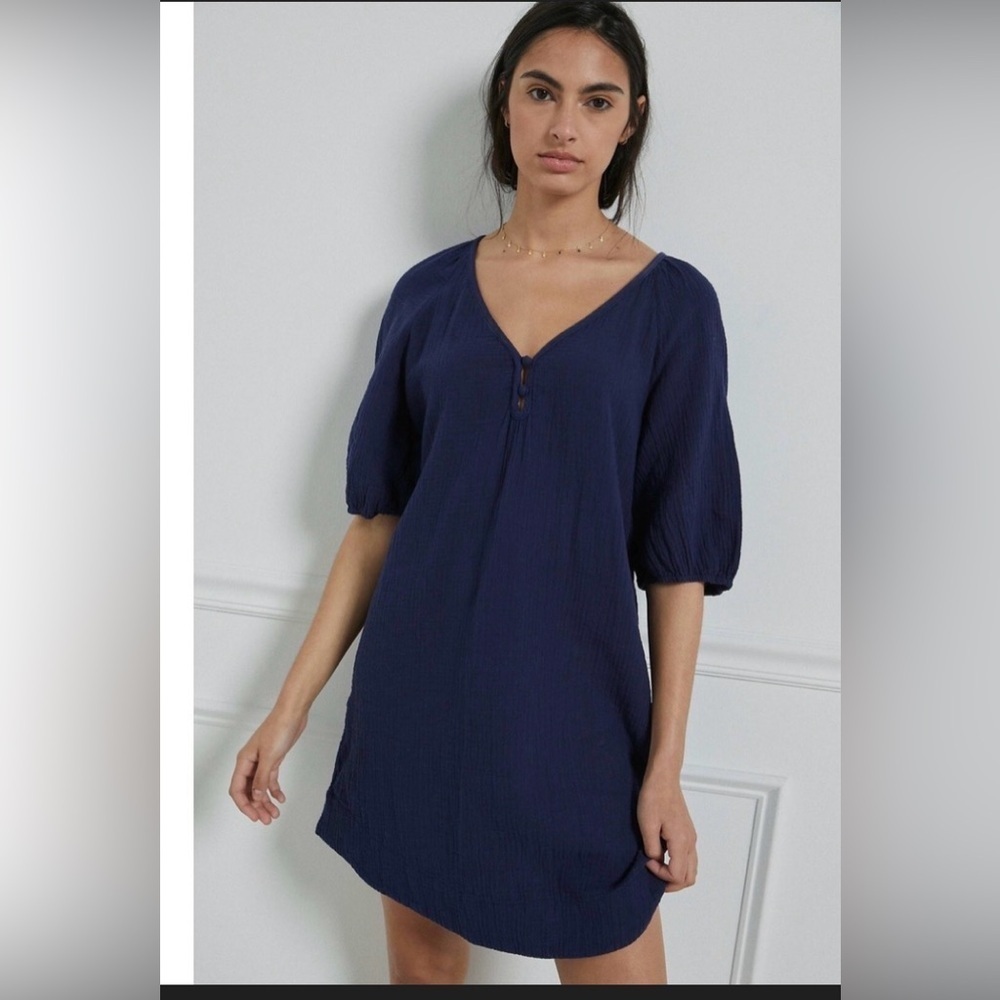 Anthropologie Charcoal Textured V-Neck Top Size SP